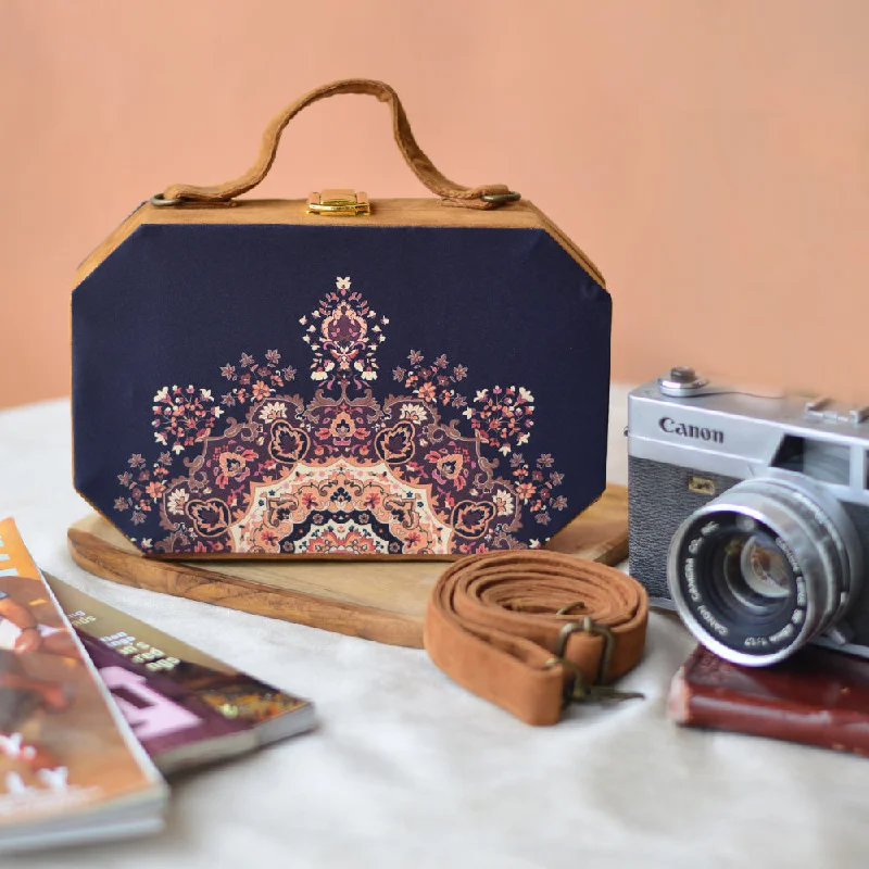 Velvet Clutch Bag in Burgundy with Crystal Embellishments for Formal DinnersBlack Clutch With Pattern