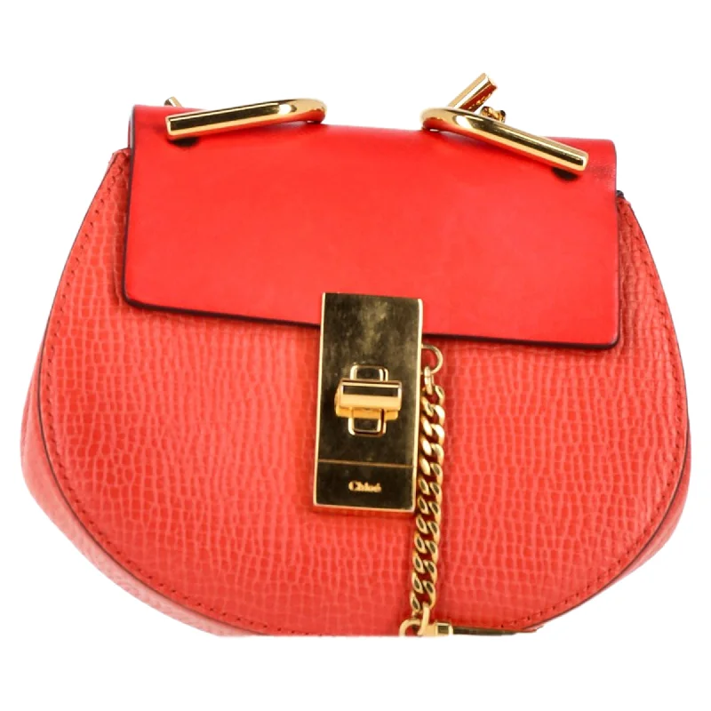 Quilted Leather Crossbody Bag in Cream for a Classic and Elegant AppearanceChloé Mini Drew Crossbody Bag in Red Leather