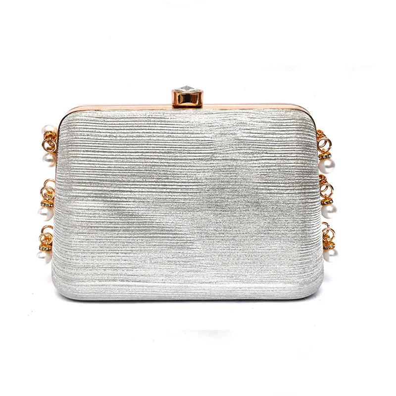 Women's Small Beaded Clutch in Silver for New Year's Eve PartyMetro-20302534