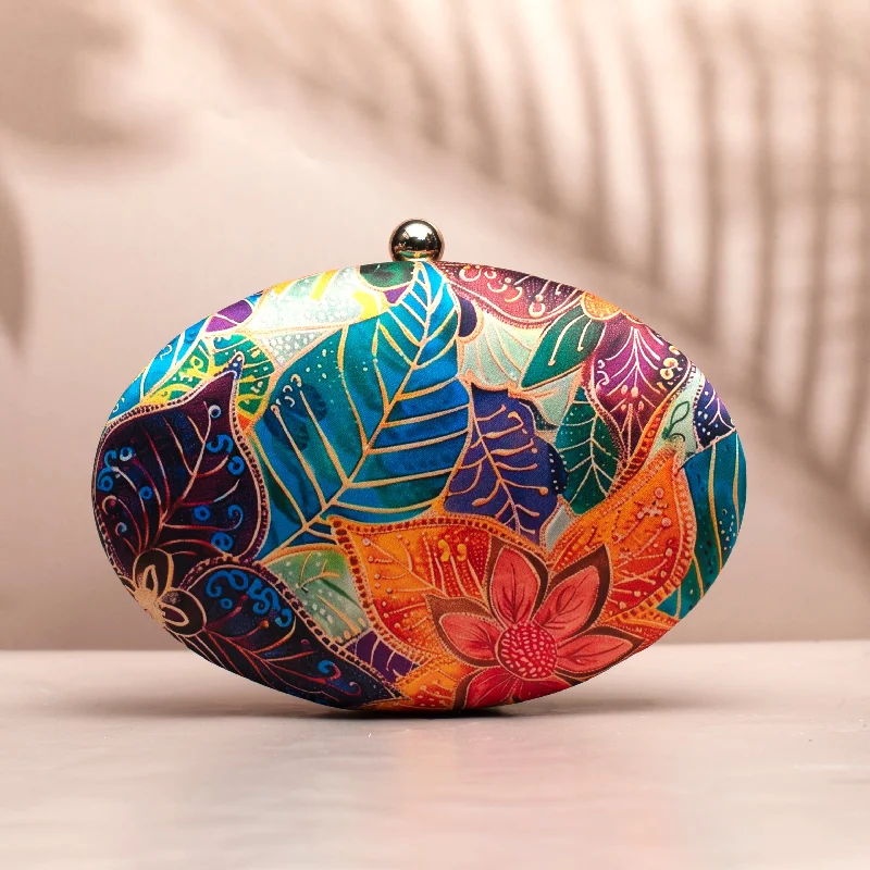 Snake - Skin Effect Clutch in Green for Exotic PartiesMulticolor Batik Floral Print Oval Clutch